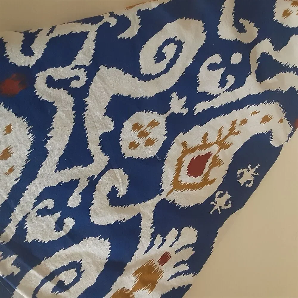 Tablecloth 100% Cotton Ikat Royal Blue Oval 78x72 Summer Nights NOTE